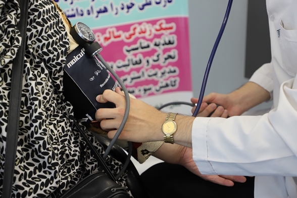 برگزاری پایش فشار خون به مناسبت هفته سلامت و روز جهانی فشار خون